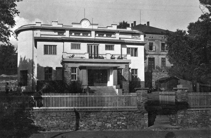 Sokolovna Zastávka v roce 1928